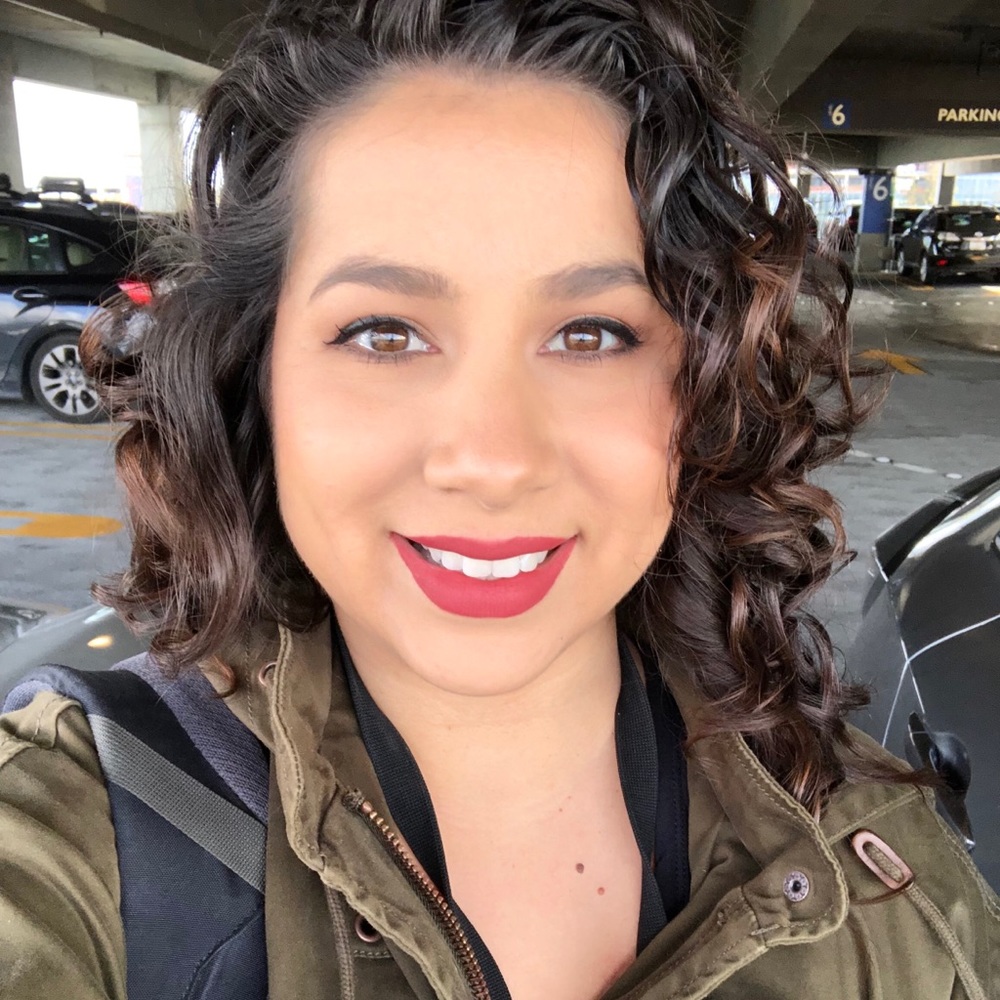 Meet your Posher, Alyssa